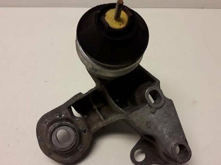 A6 A4 motorsteun 8E0199352F