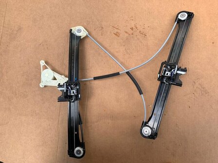 A3 8V Ruitmechaniek bediening links voor 8V4837461