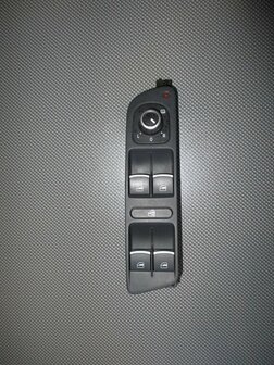 Tiguan raamschakelaar 5K4959857