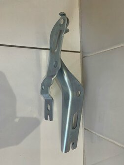 Polo 2G motorkap scharnier Rechts 2G0823302G