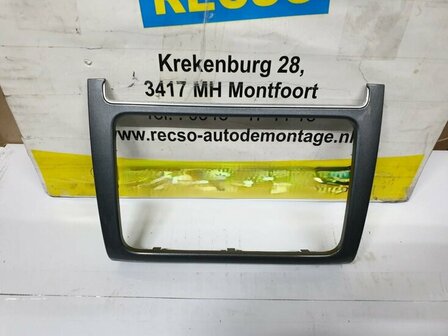 Polo inleg navigatie afdekplaat 6R0858069