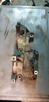 A2 1.4 TDI Dynamo steun 045903143E