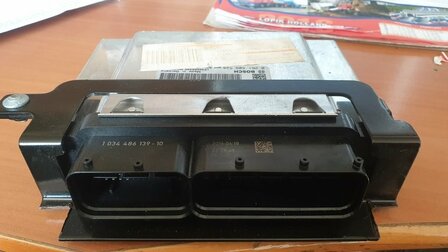 Golf 6 Electronic Control Unit ( ECU ) 04E907309AE