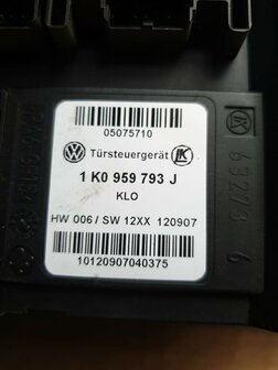 Caddy ruiten motor links voor 1K0959793J 1T0959701D