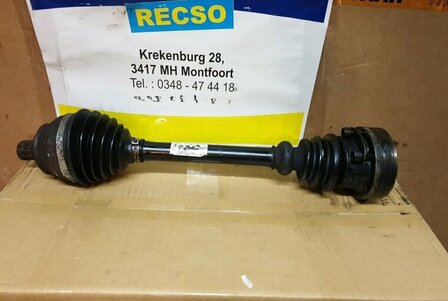 Aandrijfas T4 Links 2.4 D 2.5 TDI 701407271M gebruikt