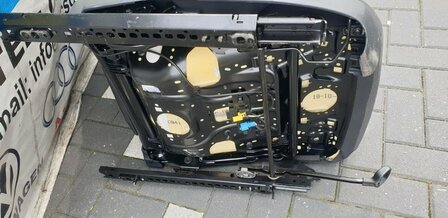 Caddy 2016+ interieur stoel in hoogte stelbaar stof links