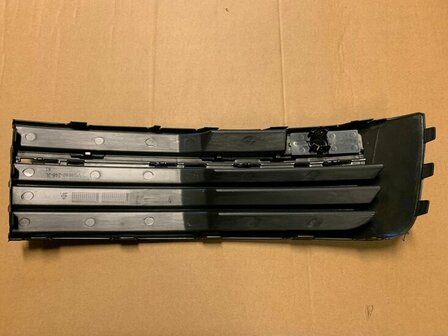 Geschikt voor Transporter 2016+ bumper rooster gat voor pdc links 7e5853683a