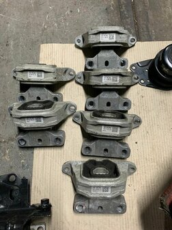 UP Motorsteun 1S0199262