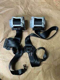 Caddy 2020+ Gordels links en rechts achter 2K7857805 2K7857806