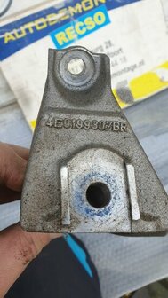 S8 motorsteun 4E0199307BR