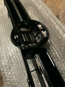 Geschikt voor polo 2G R Line Grill Chrome lijst zwart