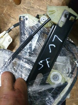 Leon 5f Mechanisme ruitmechaniek links voor