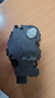 Kachelstelmotor vag K9749004