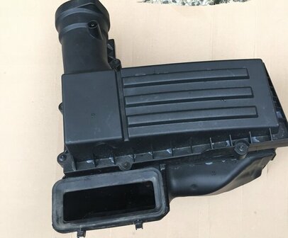 VAG Caddy Beetle jetta luchtfilterhuis 1K0129607BB