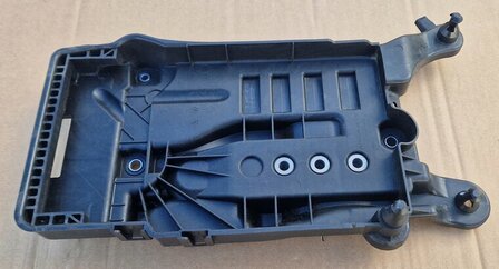 Polo 2G Fabia Ibiza Accu Console Accubak 2Q0915331