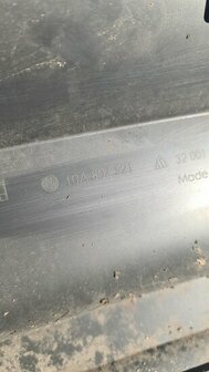 ID3 Ruitschachtafdichting rechts voor 10A837478B