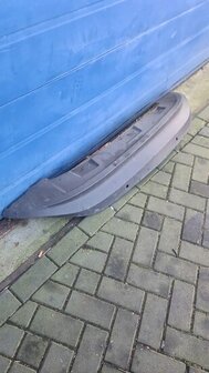 ID3 Ruitschachtafdichting rechts voor 10A837478B