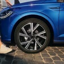 Geschikt voor Polo 2G R Line 6R 6C Bergamo Look Velgen zomerset 215/45/17 91W