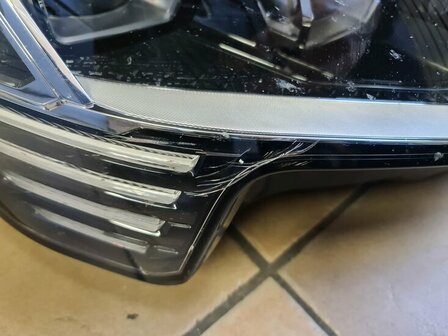 E-Tron Koplamp rechts 4KE941040