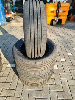 4x Goodyear banden 225/45/17 91H