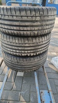 Golf 5 6 7 8 Bergamo Velg Velgen zomerband 225/40/18 92Y