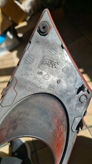 Leon 1P Mistlamp kap Links en rechts 1P0853666A 1P0853665A