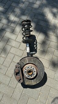 Tiguan Veerpoot Links Voor Compleet 5Q0407257A