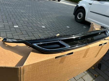 Geschikt voor Polo R Line Diffuser hoogglans zwart