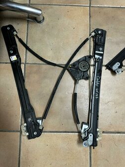 Caddy 15+ Ruitmechaniek bediening Links Voor Gebruikt 