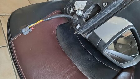 Polo 2G Spiegel Buitenspiegel zilver grijs la7w gebruikt