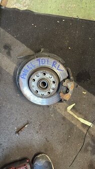 Polo 6R/6C A1 Wielophanging Fusee Veerpoot Rechts