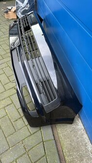 Transporter T6 Voorbumper zwart metallic 7E5807221D