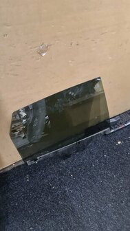 Polo 2G Portier Ruit Glas Rechts achter raam 2g4845026a
