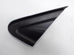 Polo 2G Driehoek boven spatbord links 2G0853273A