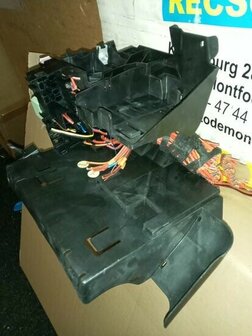 Polo 2G zekering kast 2q0941395