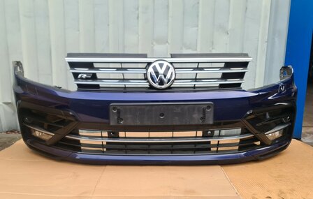 Tiguan R Line Voorbumper 6x pdc Atlantic Blue LC5B 5NA807221B