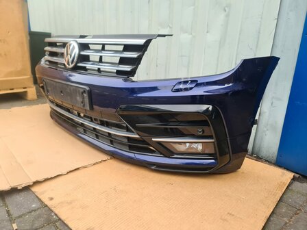 Tiguan R Line Voorbumper 6x pdc Atlantic Blue LC5B 5NA807221B