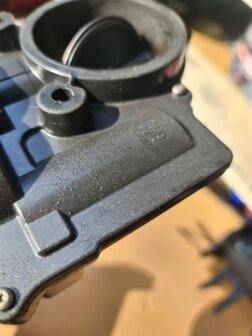 Touran polo scirocco gasklep gasklephuis 03C128063A