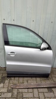 Tiguan 5N0 Portier Rechts Voor Zilvergrijs LA7W