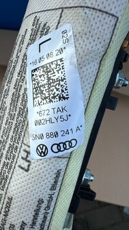 Tiguan 5N0 stoelairbag links voor 5N0880241A