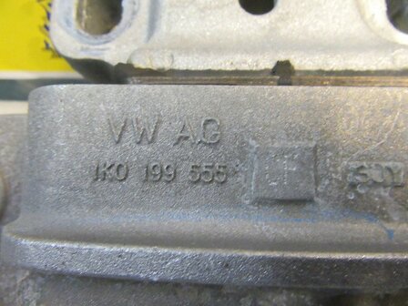 Beetle Jetta Passat Motorsteun baksteun 1K0199555CF