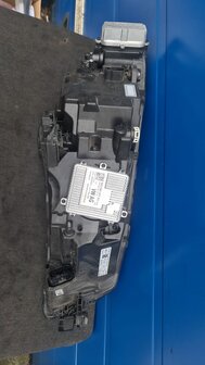 KOPLAMP SKODA SUPERP 3V FACELIFT VOLL LED 3V1941015D