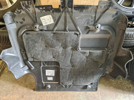 Transporter onderplaat geluidsdemping 7E0805685A