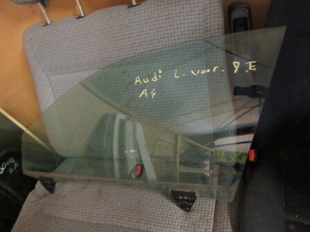Audi A4 8E Portier Ruit Glas Linksvoor raam 2004