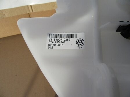 VW Touran Ruitensproeiertank tank 2016 5TA955453A 5TA955449