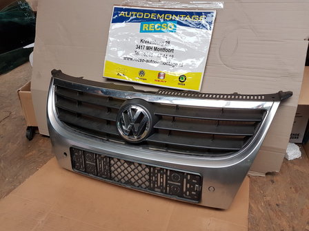 VW Touran 2010 grill Chrome 1T0853651D 1T0853651E L/N