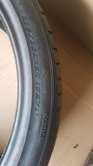 1X HanKook Ventus S1 Evo Band Banden Nieuw 235 35 R20 92Y XL