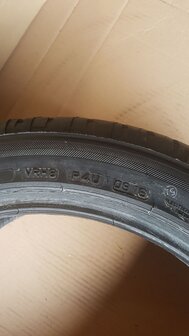 1X Bridgestone Potenza S001 Band Banden Nieuw 225 45 R17 91W