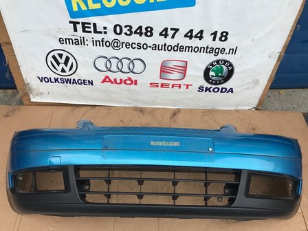 VW Touran Caddy 3 voorbumper bumper blauw