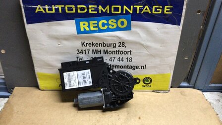 Audi A8 Ruitbedieningsmotor Links 4E0959801D